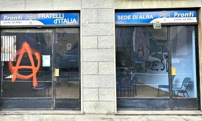 Vandalizzata la sede del circolo di Alba di Fratelli d'Italia