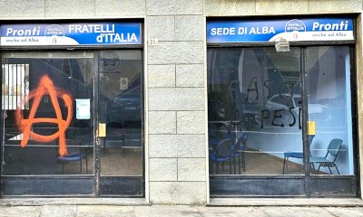 Atti vandalici contro la sede di Alba di Fratelli d'Italia: 