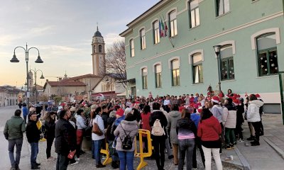 Mercatini natalizi con i bambini della scuola primaria a Tarantasca