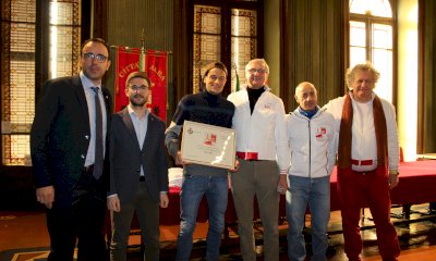 Alba: consegnato un riconoscimento al campione di atletica Pietro Riva