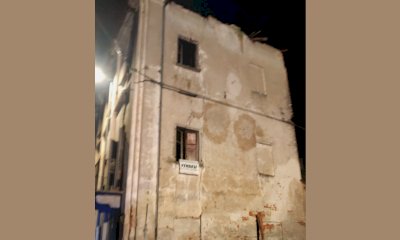 Strada chiusa a Moretta per parziale crollo di un vecchio edificio