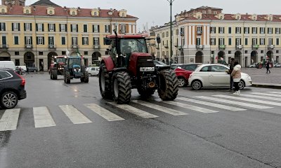 I trattori tornano a protestare nel centro di Cuneo 