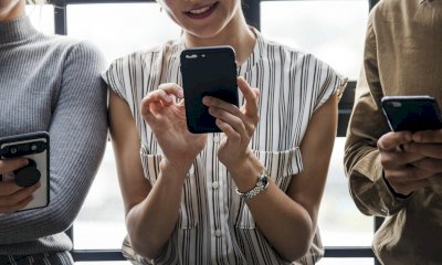 Troppa disciplina con i figli e schiaffi alla moglie: “Ma erano tutti drogati di social”
