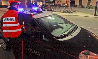 Trovato in possesso di hashish alla stazione di Alba, arrestato per spaccio di stupefacenti