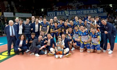 Volley maschile, playoff A2: Pinali straripante, Cuneo bellissima. Gara 1 è biancoblu