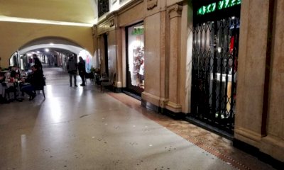 Negozi chiusi in via Roma, Fratelli d'Italia: 